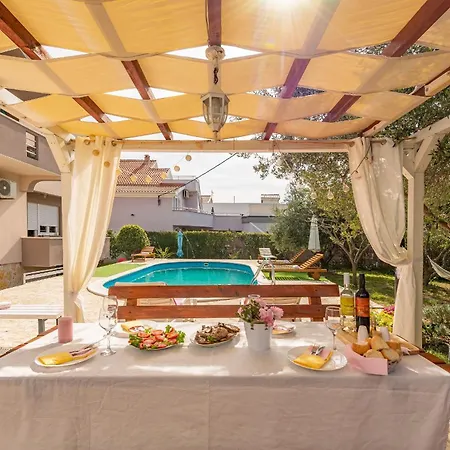 Apartament Kiara With Pool