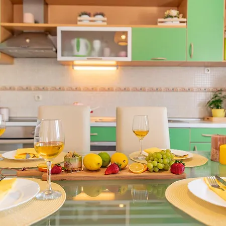 Kiara With Pool Zadar