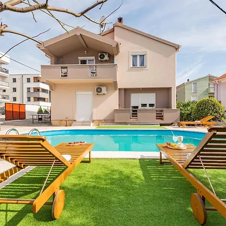Kiara With Pool Apartment Zadar