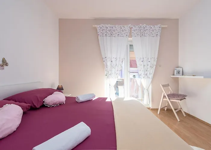 Apartman Kiara With Pool