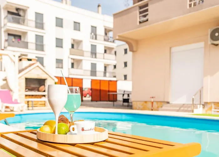 Kiara With Pool Apartman