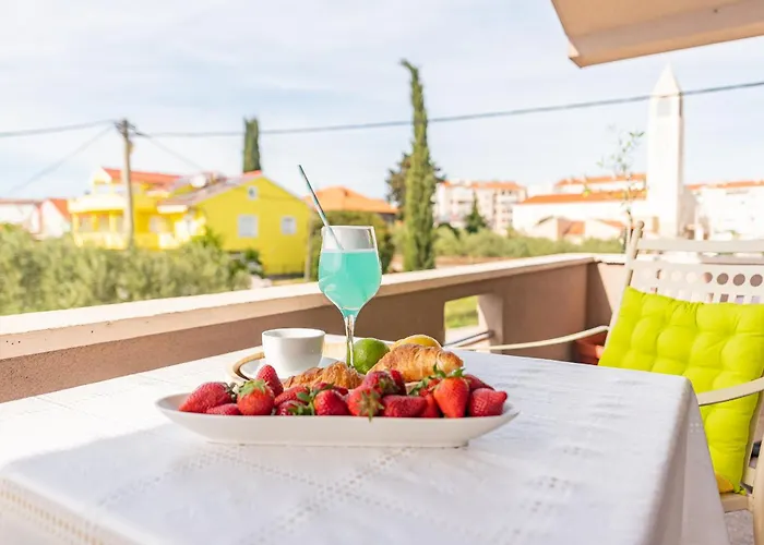 Apartman Kiara With Pool Zadar